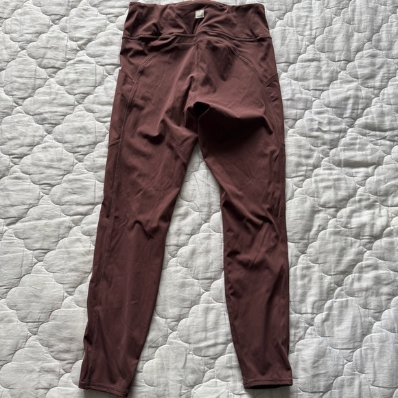 Vuori Stride Leggings size Large - Picture 5 of 16